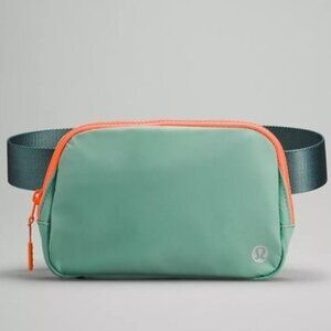 Lululemon Everywhere Belt Bag - Arctic Green / Tidewater Teal + Orange 1L